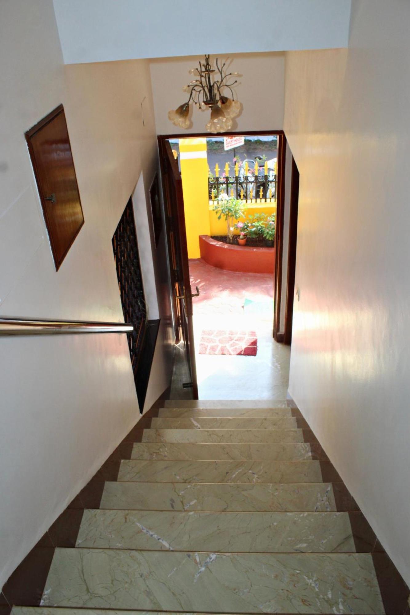 Minria Guest House Бенаулим Екстериор снимка